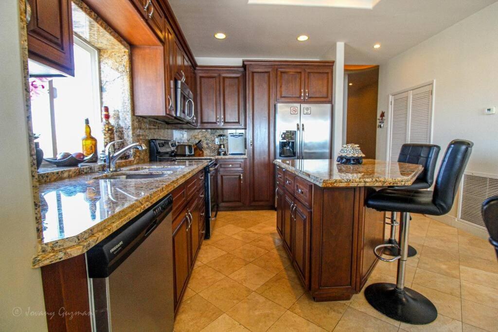 Access - Beach Penthouse Papas And Beer 2 Miles Wifi Rosarito Exterior photo